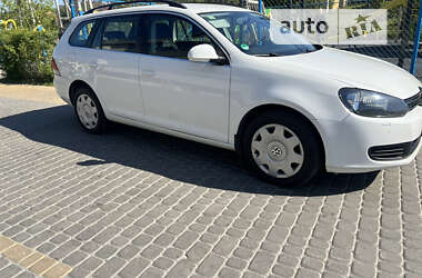 Универсал Volkswagen Golf 2010 в Львове