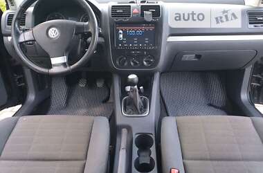 Хэтчбек Volkswagen Golf 2007 в Надворной