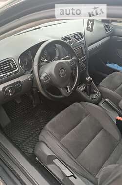 Универсал Volkswagen Golf 2010 в Хмельницком