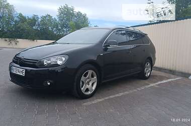 Универсал Volkswagen Golf 2010 в Хмельницком