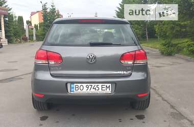 Хэтчбек Volkswagen Golf 2009 в Тернополе