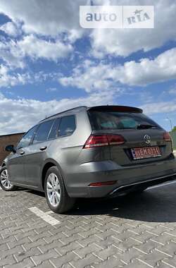 Универсал Volkswagen Golf 2017 в Тернополе