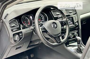 Універсал Volkswagen Golf 2014 в Вінниці