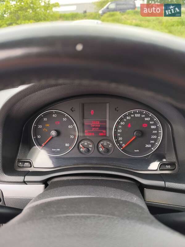 Универсал Volkswagen Golf 2009 в Полтаве