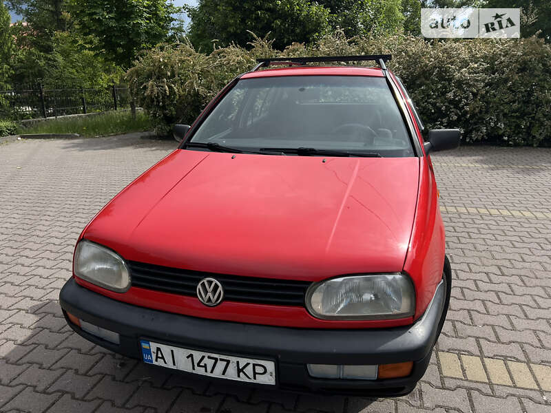 Универсал Volkswagen Golf 1995 в Миргороде
