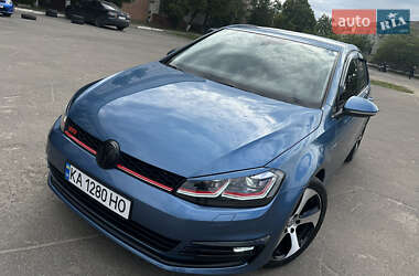 Хэтчбек Volkswagen Golf 2013 в Киеве