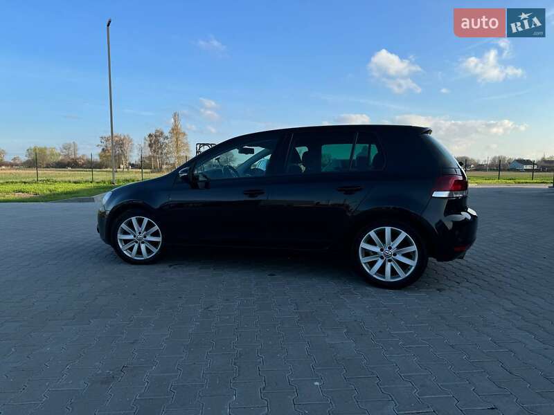 Хетчбек Volkswagen Golf 2010 в Чернігові