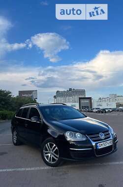 Универсал Volkswagen Golf 2008 в Житомире