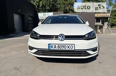 Хетчбек Volkswagen Golf 2018 в Києві