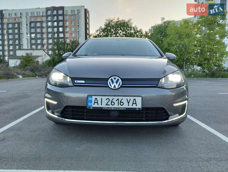 Хэтчбек Volkswagen Golf 2016 в Борисполе