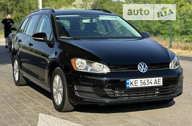 Универсал Volkswagen Golf 2015 в Днепре