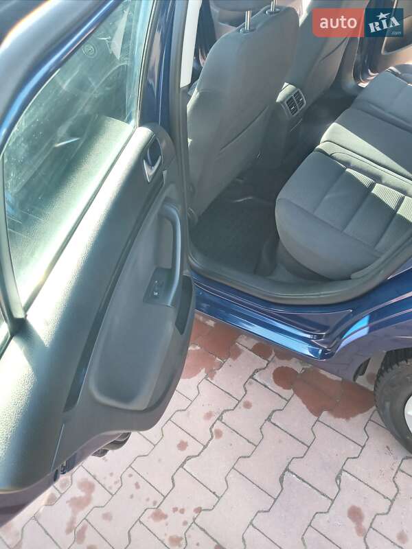 Универсал Volkswagen Golf 2010 в Стрые