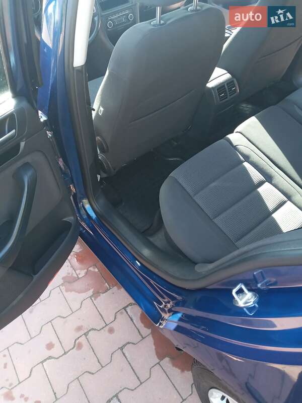 Универсал Volkswagen Golf 2010 в Стрые