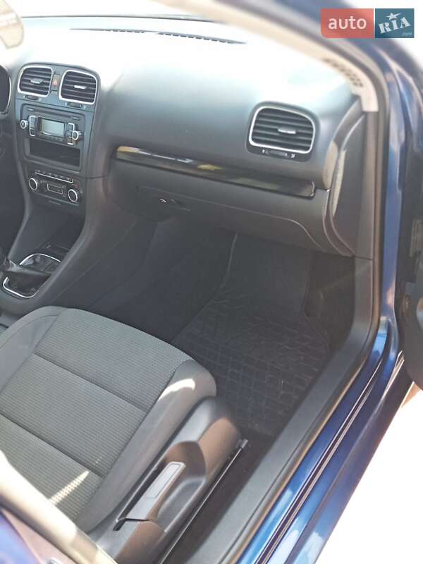 Универсал Volkswagen Golf 2010 в Стрые