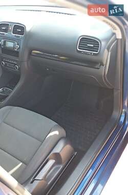 Универсал Volkswagen Golf 2010 в 