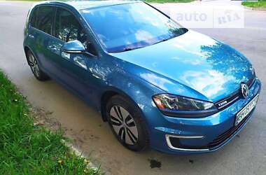 Хетчбек Volkswagen Golf 2014 в Сумах