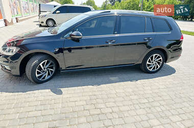 Универсал Volkswagen Golf 2017 в 