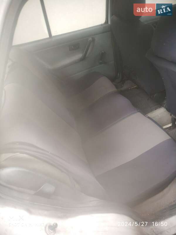Хетчбек Volkswagen Golf 1988 в Хмельницькому