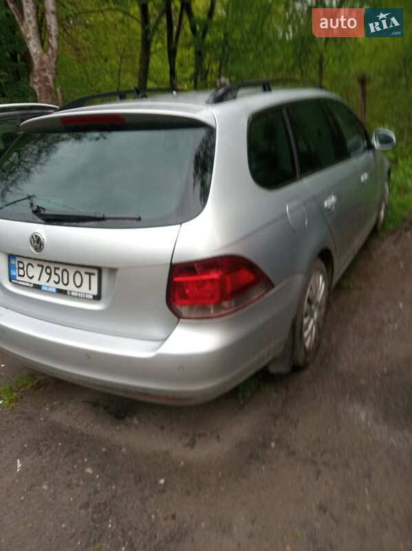 Универсал Volkswagen Golf 2011 в Львове