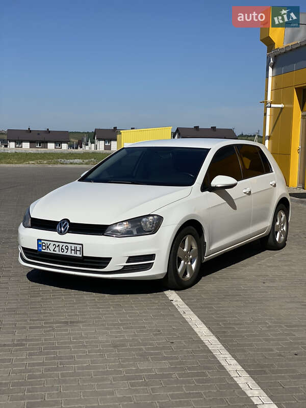 Volkswagen Golf 2014