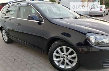 Універсал Volkswagen Golf 2010 в Стрию