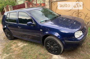 Хетчбек Volkswagen Golf 2002 в Кременці