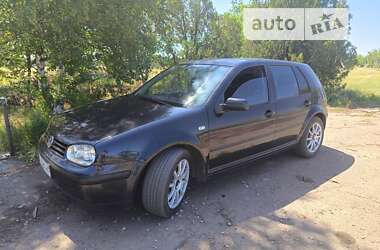 Хэтчбек Volkswagen Golf 2001 в Великой Александровке