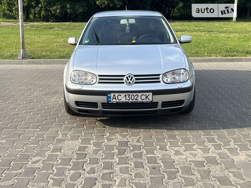 Хэтчбек Volkswagen Golf 2000 в Луцке