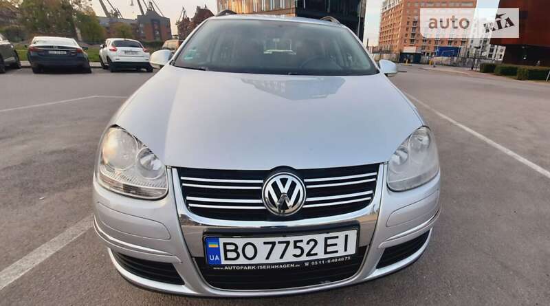 Универсал Volkswagen Golf 2008 в Залещиках
