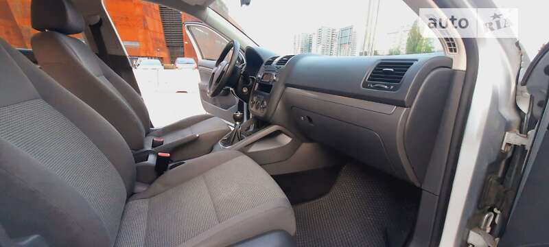 Универсал Volkswagen Golf 2008 в Залещиках