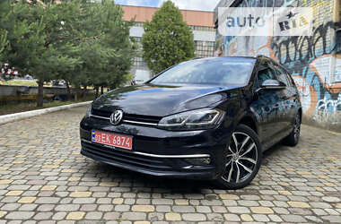 Универсал Volkswagen Golf 2019 в Луцке