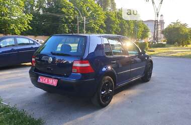 Хетчбек Volkswagen Golf 2003 в Запоріжжі