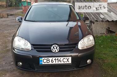 Хетчбек Volkswagen Golf 2006 в Чернігові