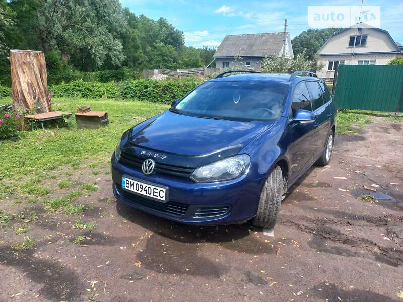 Універсал Volkswagen Golf 2010 в Конотопі