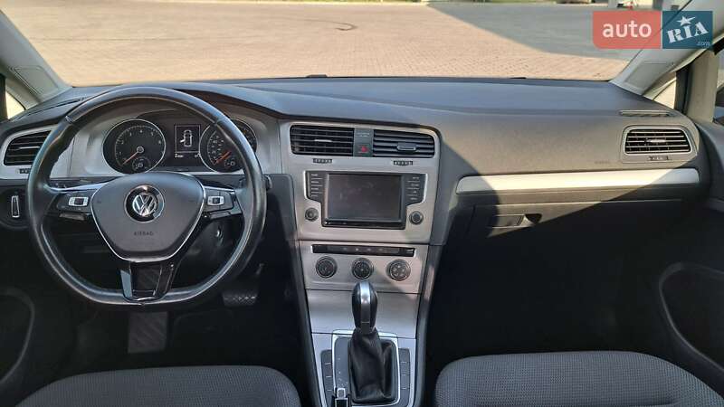 Хэтчбек Volkswagen Golf 2016 в Луцке фото 19 Хэтчбек Volkswagen Golf 2016 в Луцке