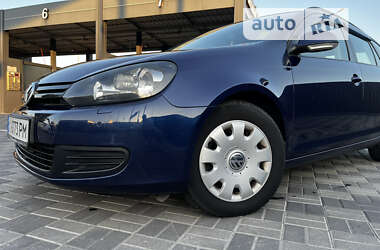 Універсал Volkswagen Golf 2009 в Києві