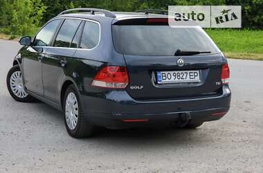 Универсал Volkswagen Golf 2009 в Гусятине