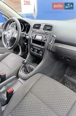 Универсал Volkswagen Golf 2011 в 
