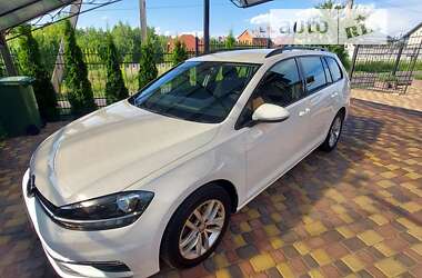 Универсал Volkswagen Golf 2019 в 