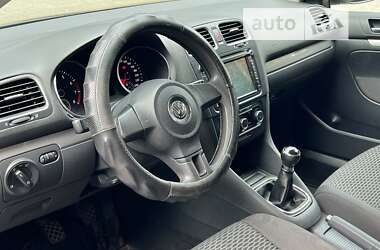 Універсал Volkswagen Golf 2010 в Львові