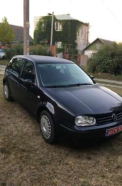 Хэтчбек Volkswagen Golf 2002 в Днепре