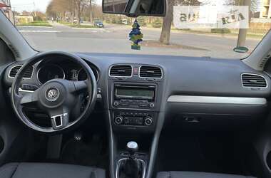 Хетчбек Volkswagen Golf 2011 в Луцьку