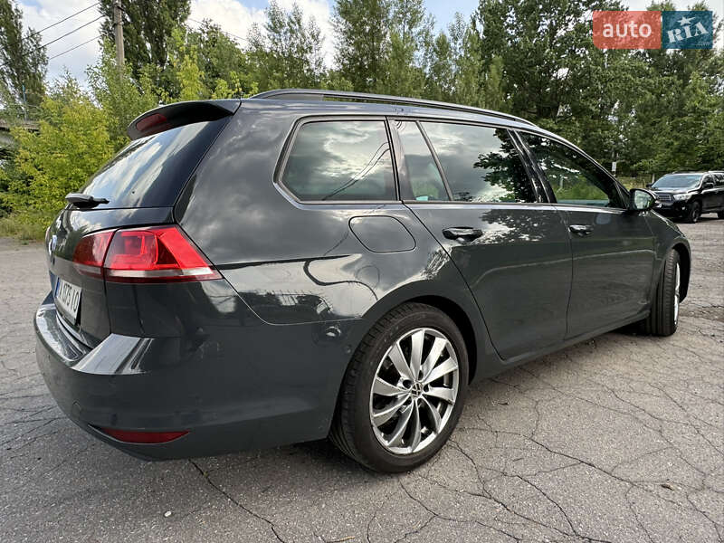 Универсал Volkswagen Golf 2013 в Киеве