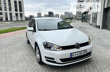 Хэтчбек Volkswagen Golf 2013 в Киеве