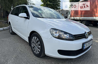 Універсал Volkswagen Golf 2012 в Києві