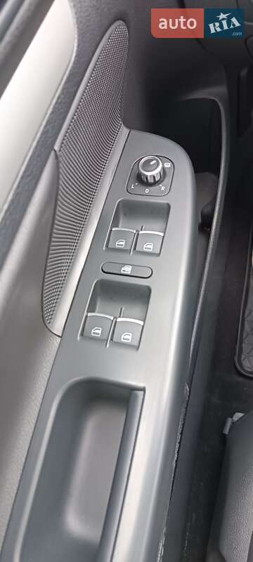 Универсал Volkswagen Golf 2009 в Здолбунове