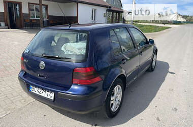 Хэтчбек Volkswagen Golf 2002 в Самборе