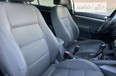 Хэтчбек Volkswagen Golf 2005 в Виннице