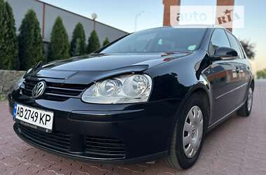 Хэтчбек Volkswagen Golf 2005 в Виннице