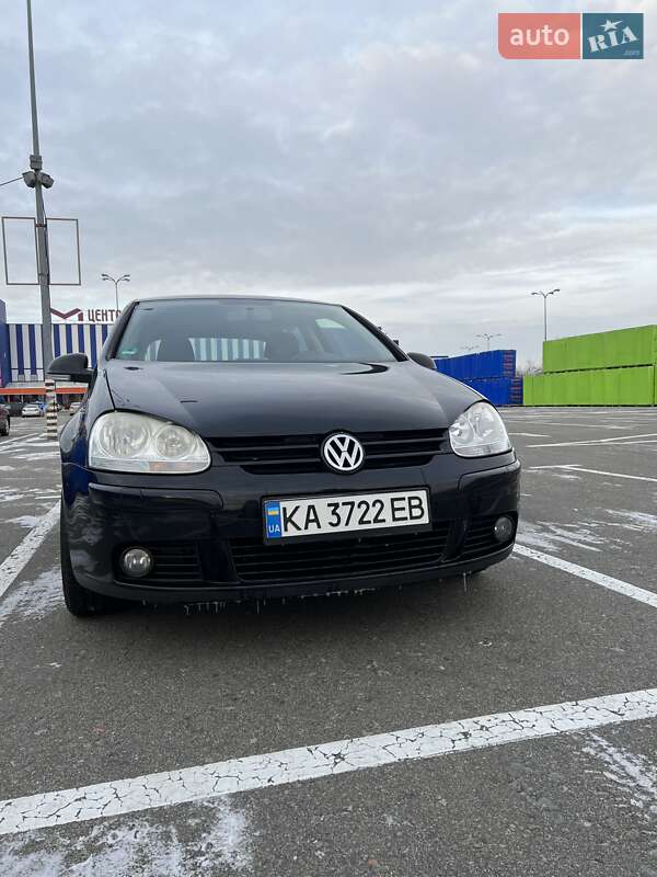 Хэтчбек Volkswagen Golf 2007 в Киеве